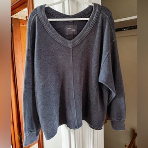 Aerie Wonder Textured V Neck Sweatshirt. Size medium. Like new!